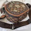 Mini sac bandouli&egrave;re rond zipp&eacute; &agrave; motif ours vintage