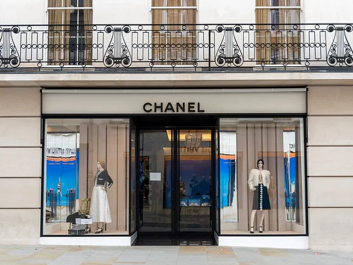 Flagowy londyński sklep Chanel może zostać sprzedany za ponad 315 milionów dolarów