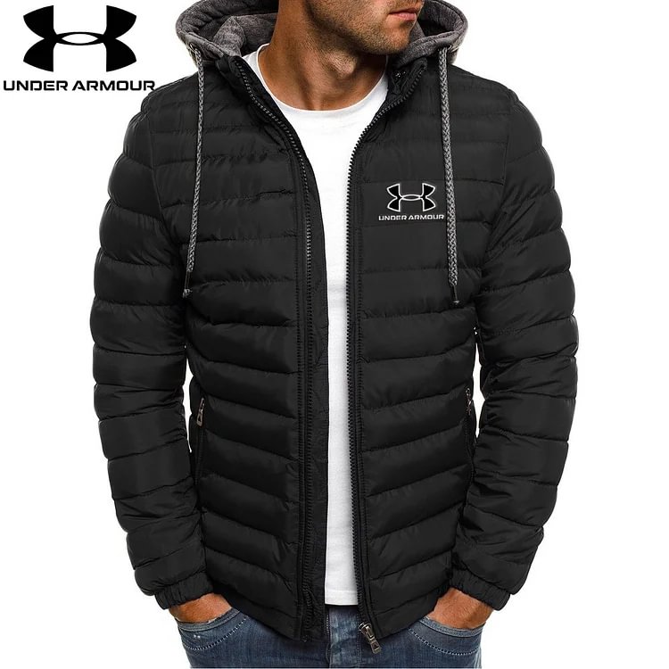 &Uacute;j t&eacute;li szigetelt tollkab&aacute;t kapucnival az Under Armour-t&oacute;l