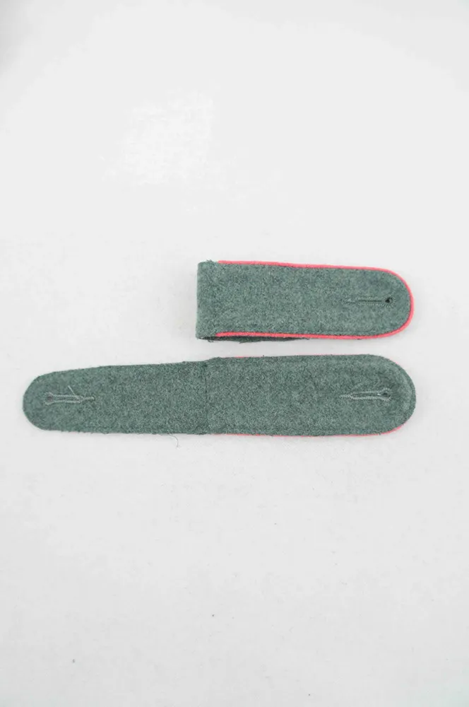   Wehrmacht Later Panzer EM Shoulder Boards German-Uniform