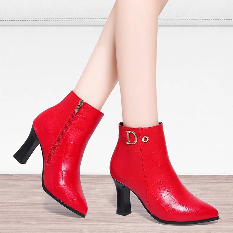 Women Wedding Boots Red 2021 New Genuine Leather Fashion Large Size 43 Women Ankle Boots Women Mid-heel Pointed Ladies Booties