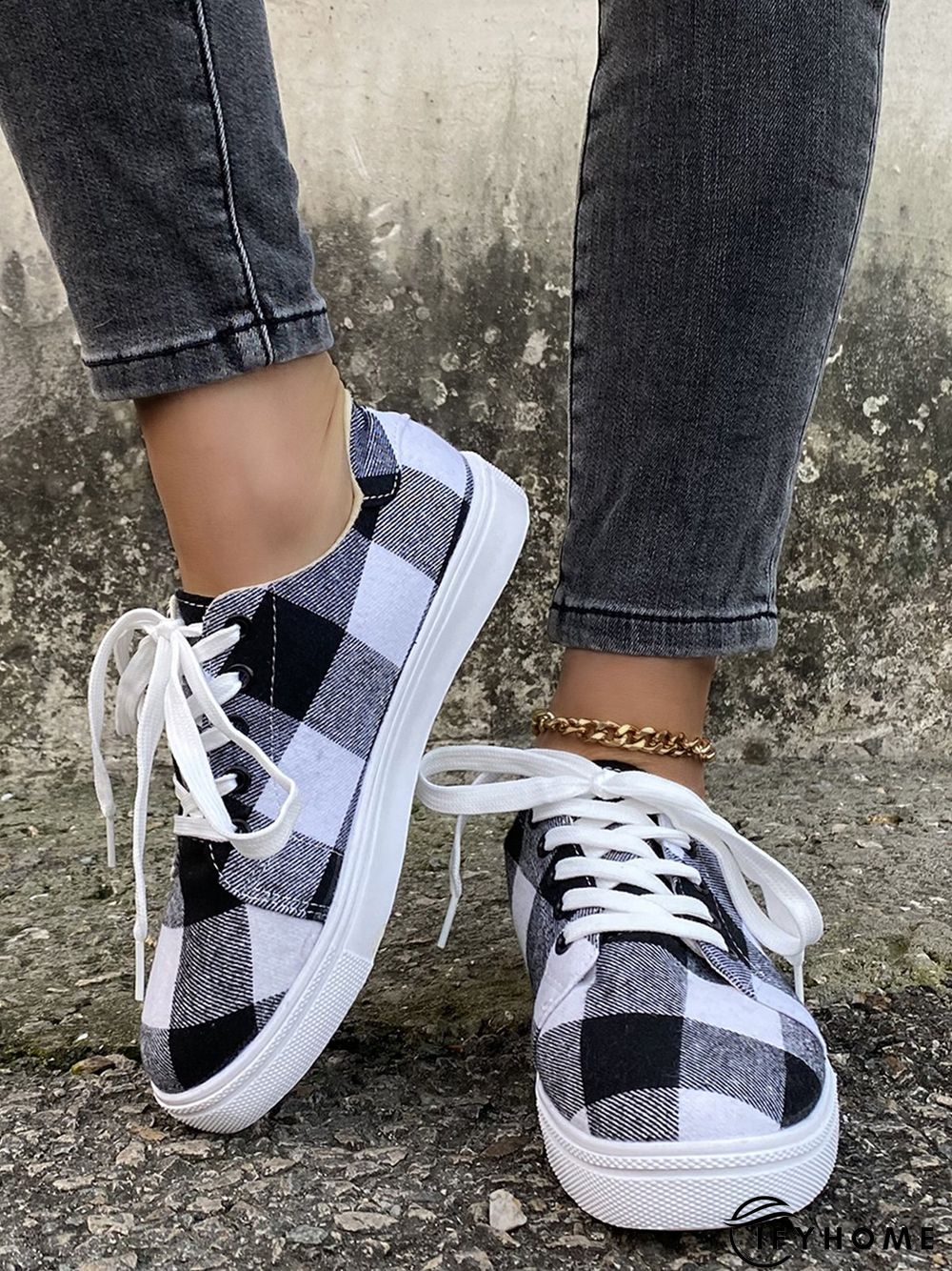 Christmas Red Plaid Black And White Plaid Leopard Casual Flat Shoes | IFYHOME
