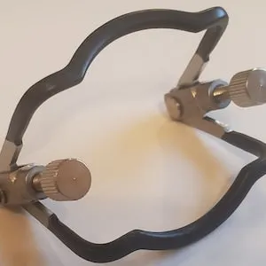 pornhint Pornhint Strapless Ring Gag - Thumbscrew version