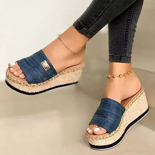 Summer new ladies wedge slippers thick-soled soft and comfortable 2021 new casual shoes outdoor beach sandals ladies slippers
