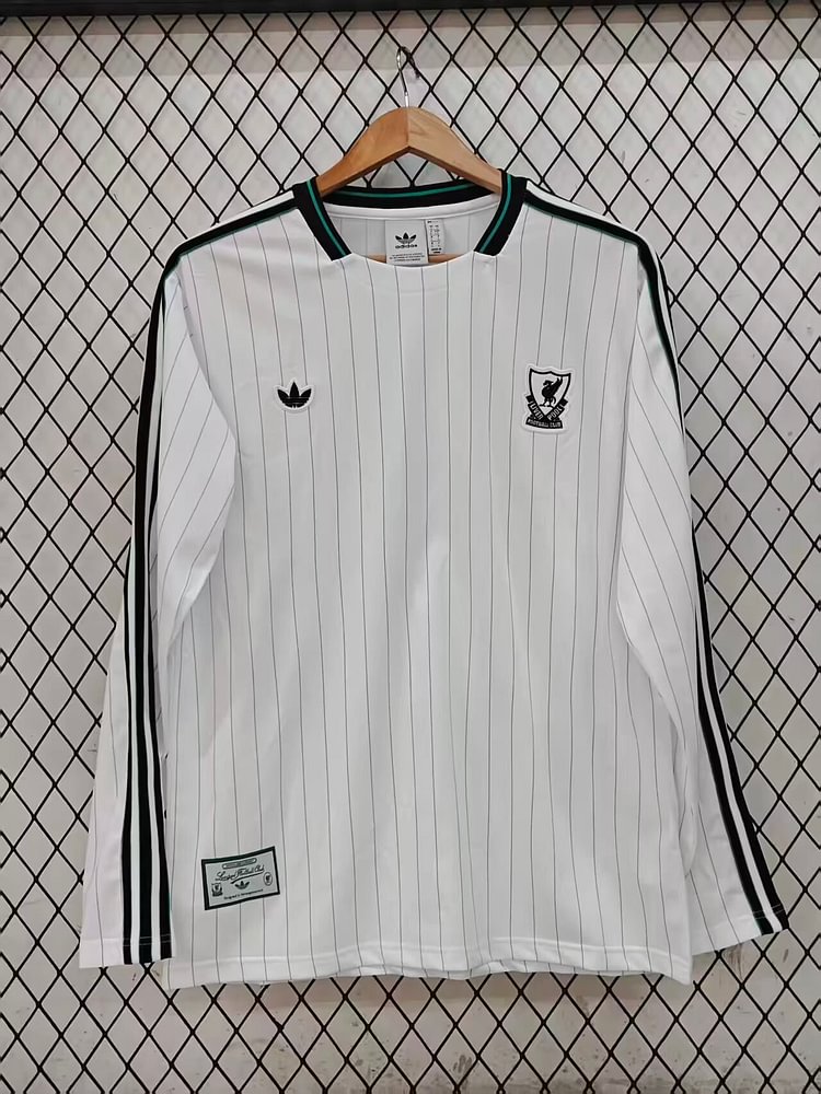 2025-26 Liverpool Retro White Long-Sleeve Jersey - Fan Edition
