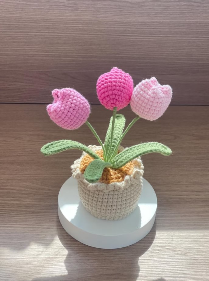Crochet Flower in Pot, Personalized Gift for Mom