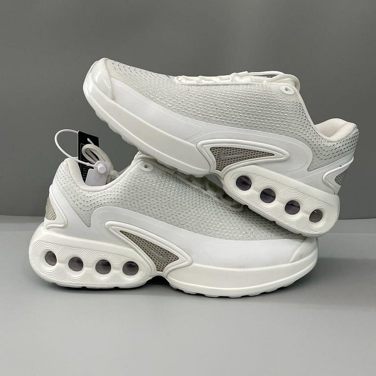 2025 Hot Selling Nike Height-Increasing Cushioned Sports Shoes for Men, Versatile Mesh Upper, Dad Shoes, Breathable Casual Running Shoes