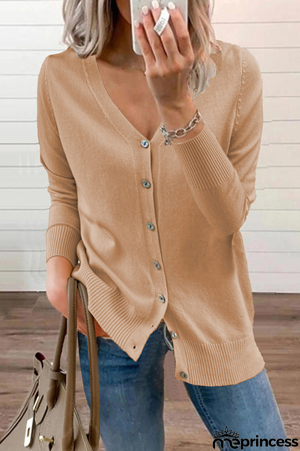 Simple and Stylish Cardigan