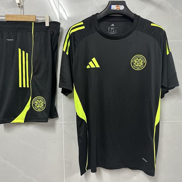 Celtic 25/26 Training Kit【Top + Shorts】
