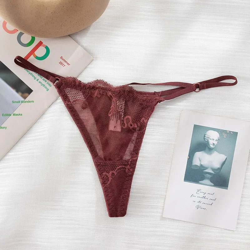 European Style Thong Sexy Lace Panties Fashion Hollow Out Comfort T-String Low Waist Seamless Underpants Female Sexy Lingerie