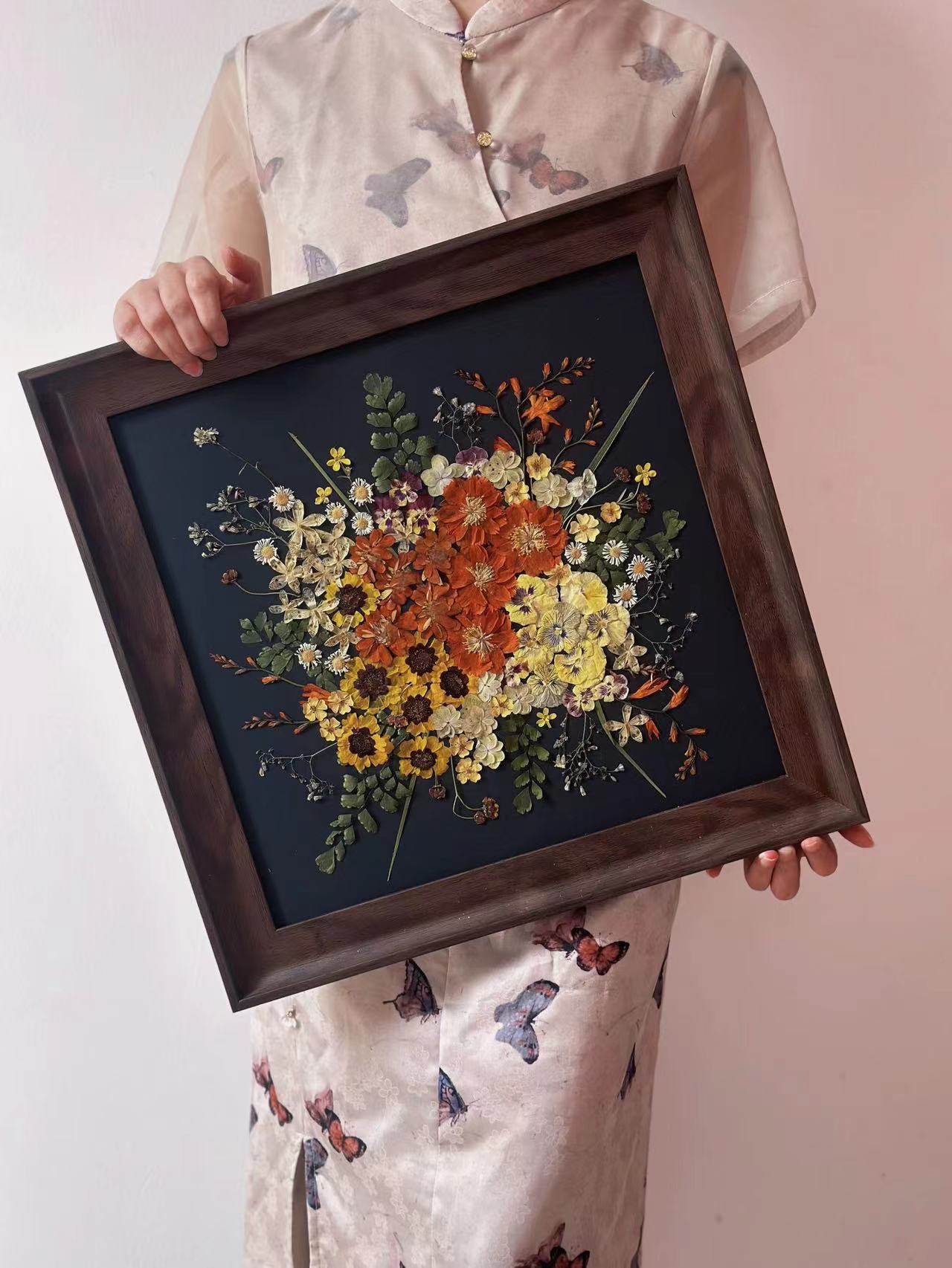 Flowers In Bloom 1 |Resin Or Wooden Fame |Custom Pressed Flower Preservation | Wedding Flowers | Memorial Flower | Meadow Design | Home Decor