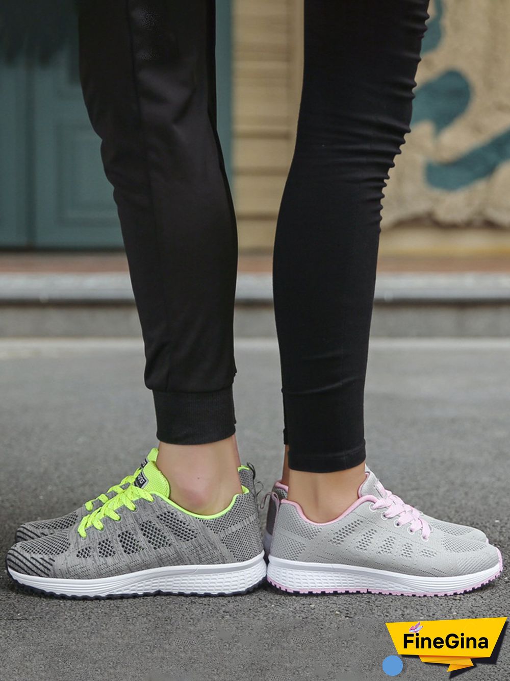 Contrasting Solid Color Breathable Mesh Casual Sneakers