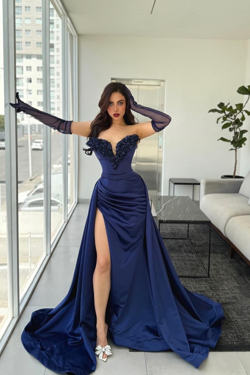 Lussooy Royal Blue Exquiste Satin V Neck Strapless Sleeveless Split Beaded Prom Dress with Gloves 