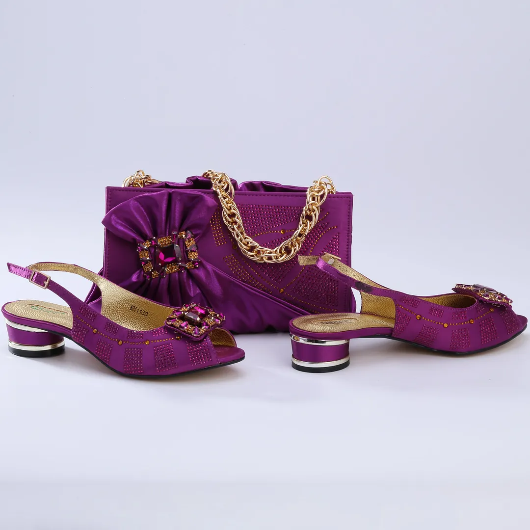 QSGFC 2022 Italian Design Nigerian Fashion Party Gold Color Ladies Shoes and Bag Set With Rhinestone and Metal Decoration