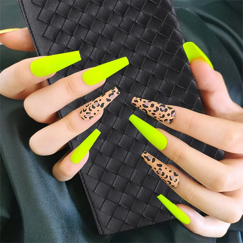 24pcs/set Press on Nail Tips Acrylic 10 Sizes Flower Design Fake Nails Art Full Cover French False Nail Art Tips Artifical Nails-Nail Inspo