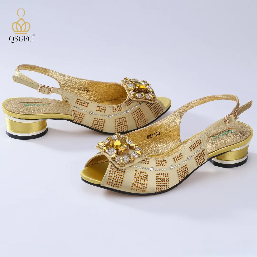 QSGFC 2022 Italian Design Nigerian Fashion Party Gold Color Ladies Shoes and Bag Set With Rhinestone and Metal Decoration