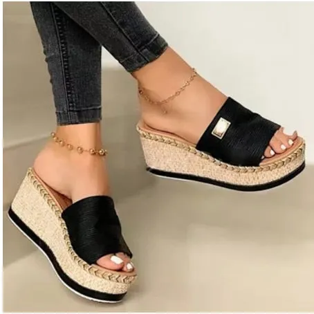 Fashion open toe sports sandals T-shaped buckle thick heel platform shoes 2020 women's summer flat casual shoes women's slippers