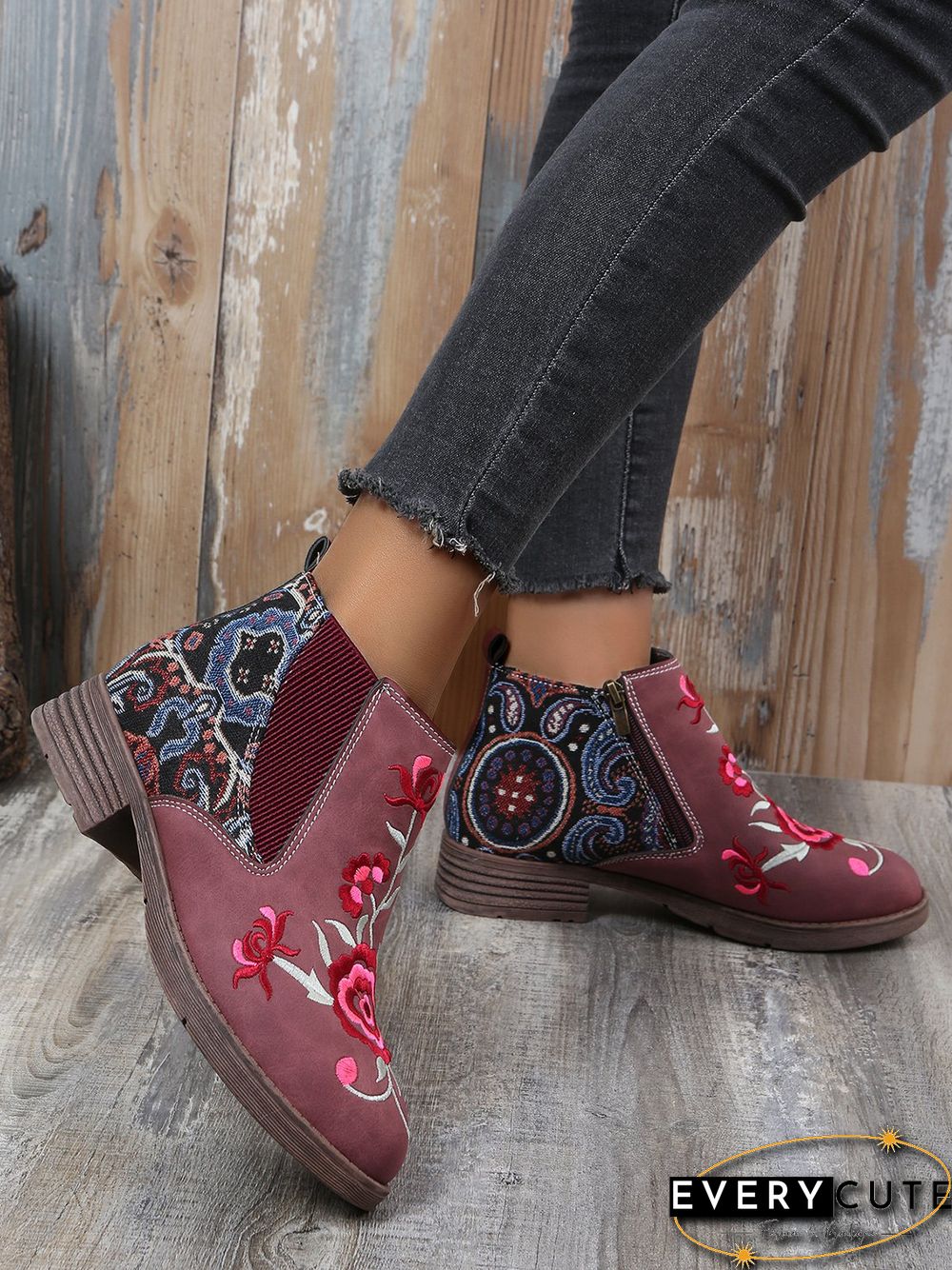 Retro Ethnic Stitching Flower Embroidery Zipper Ankle Boots