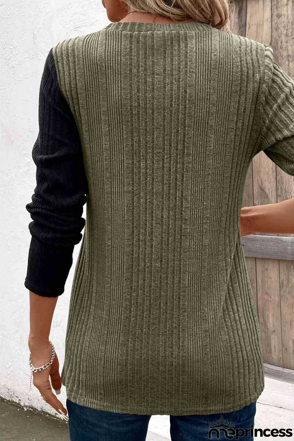 Modern and Versatile Tank top