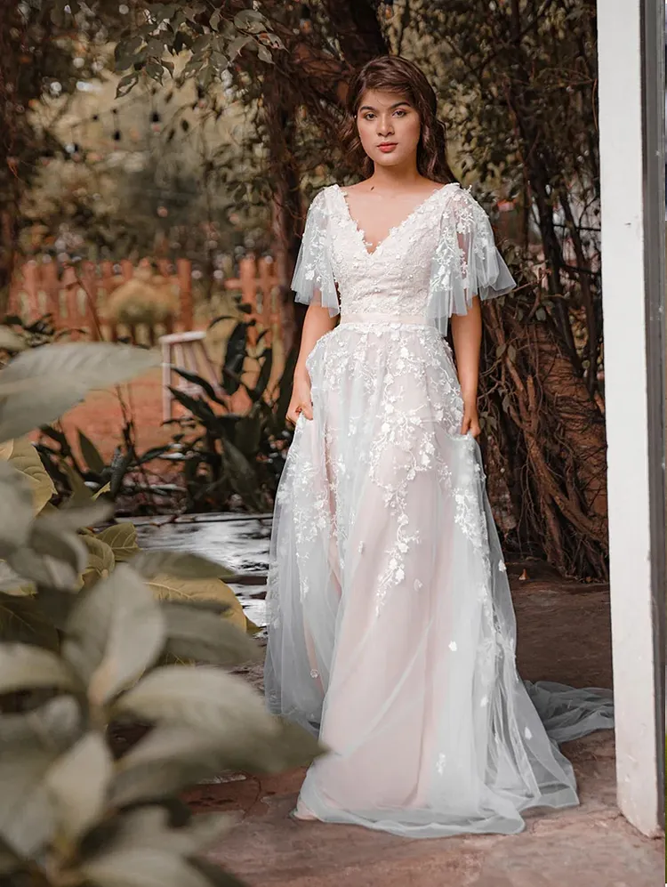 Lace A Line Wedding Dress Applique V Neck Short Sleeve Bridal Gowns