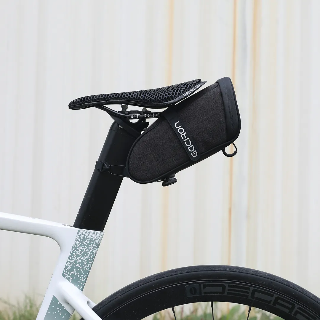 BIRD NEST300 Aero Saddle Bag withMagnetic Smart Taillight