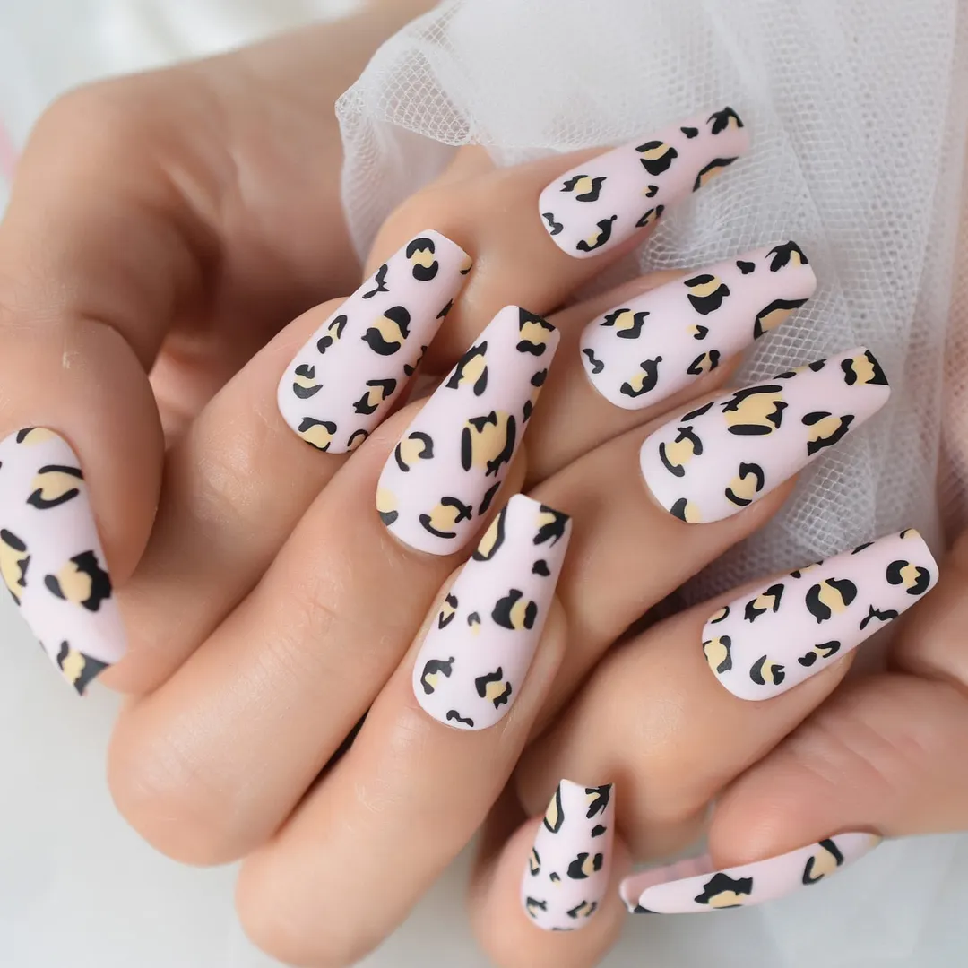 Long Coffin False Press On Nails Pink Black White Abstract Swirl Fake Nails Ballerina Full Cover Gel Glossy Acrylic Nail Tips-Nail Inspo