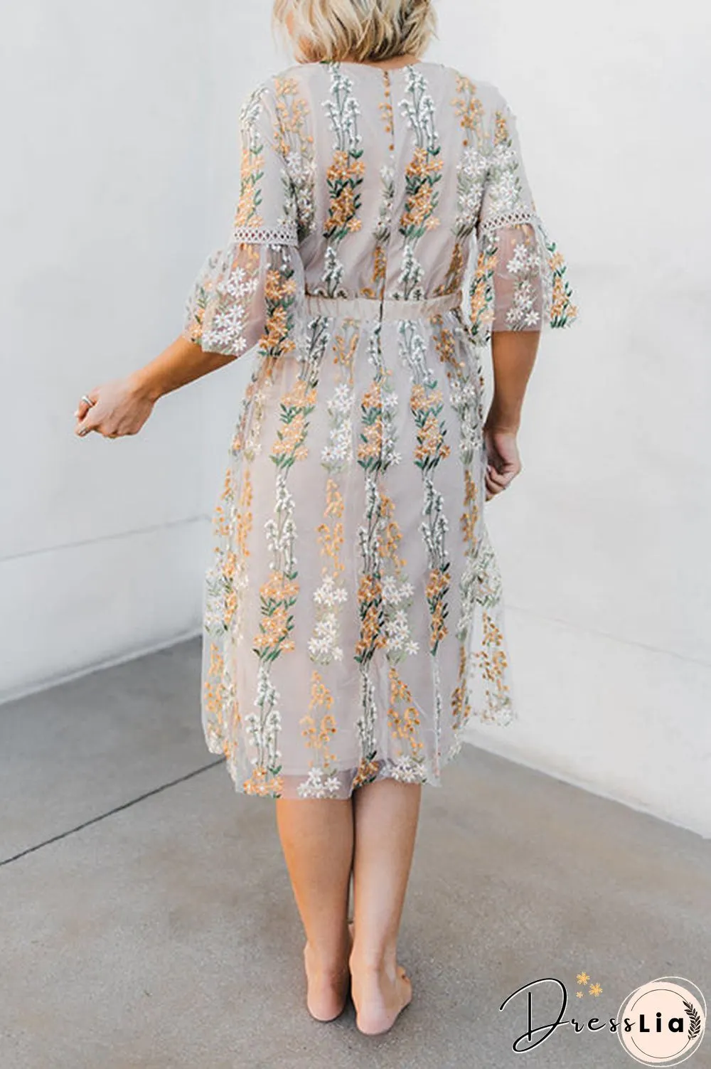  Sleeveless Bloom Embroidered Dress