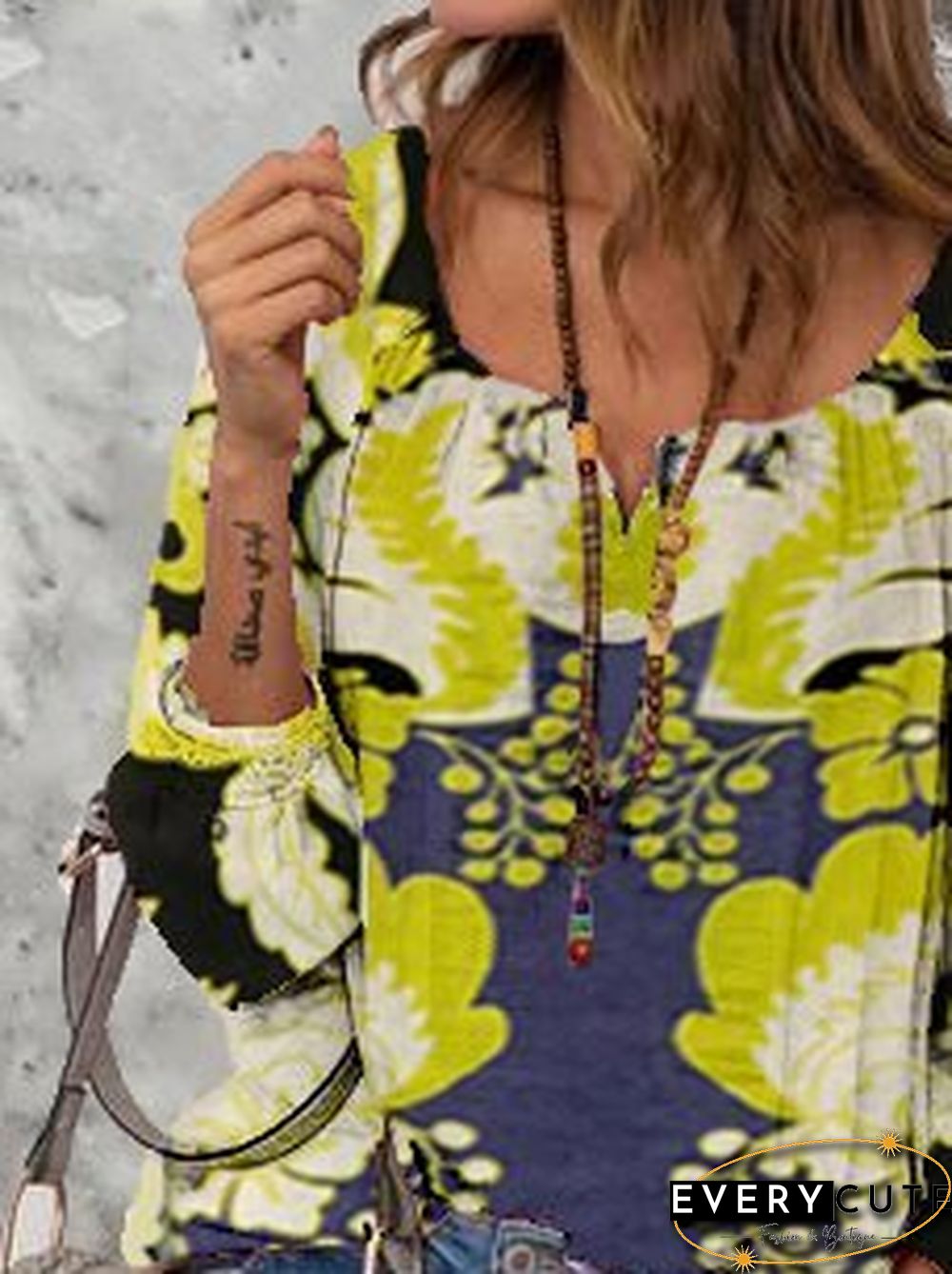 Holiday Abstract Shift Long Sleeve Tops