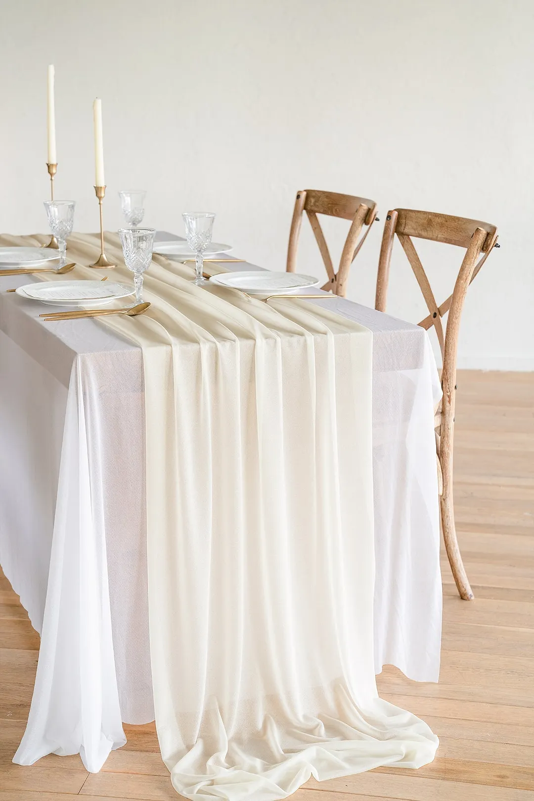 Head Table Flower Garland in White & Sage