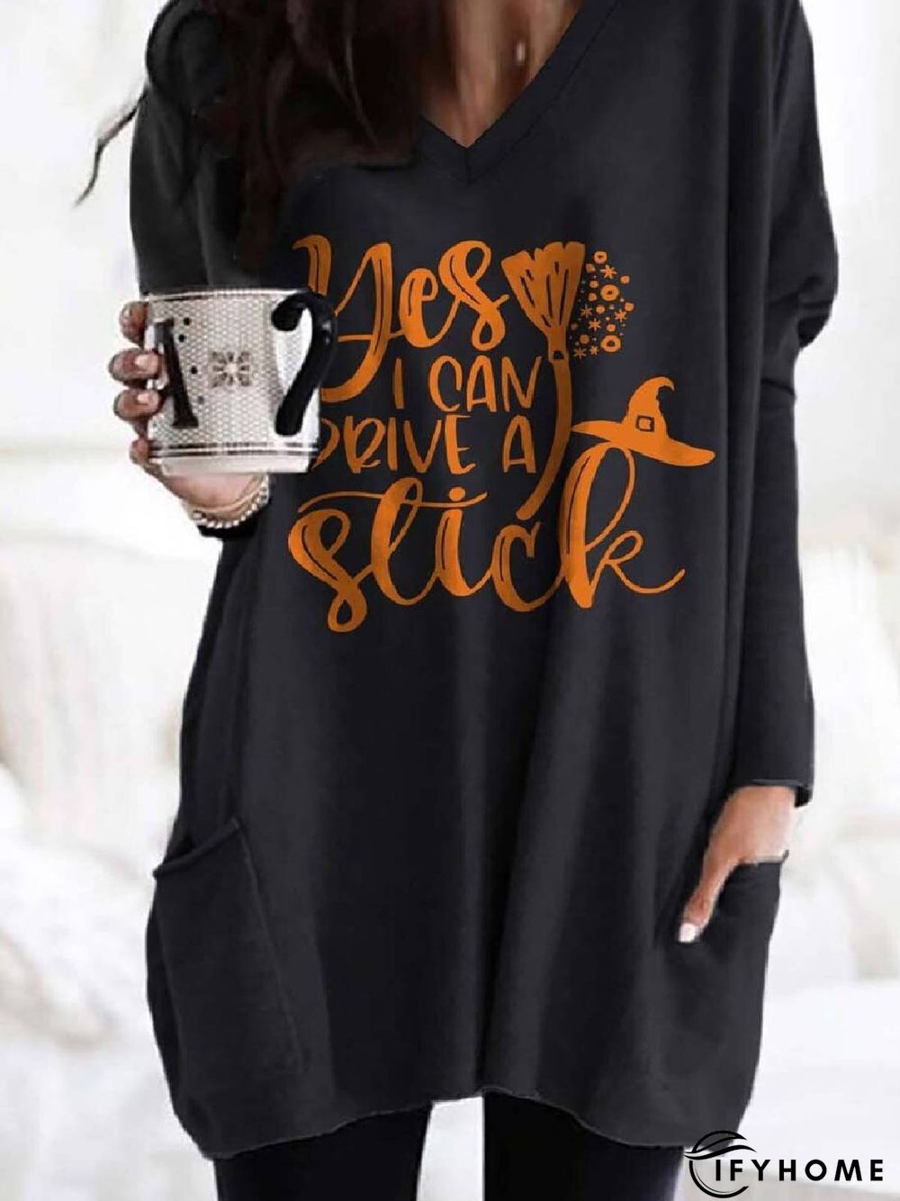 Regular Fit V Neck Letter Top | IFYHOME
