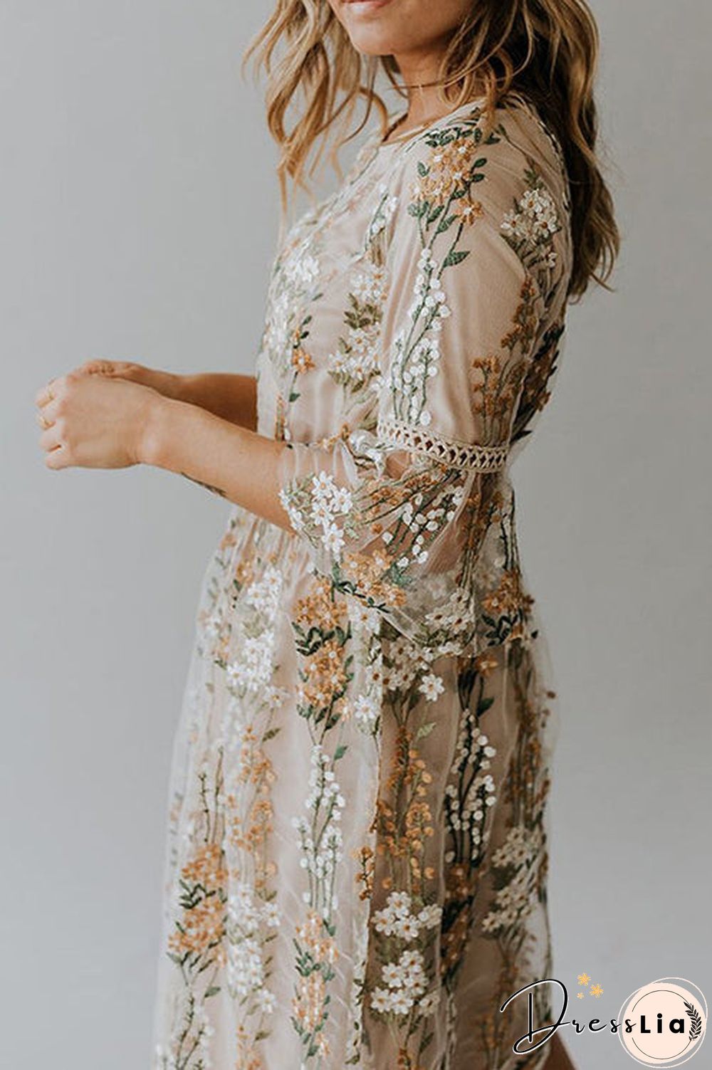  Sleeveless Bloom Embroidered Dress