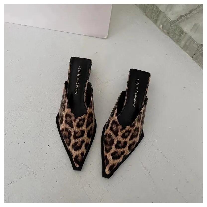 2022 Brand Designer Women Slippers Fashion Leopard Mule Flat Pointed Toe Casual Shoes Slide Low Heel Snake Sandal Big Size 35-41
