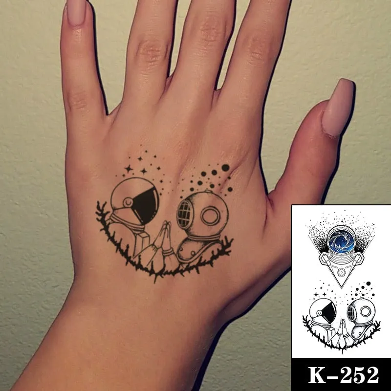 Waterproof Temporary Tattoo Sticker Black Wolf Arrow Rose Butterfly Flash Tattoos Totem Line Body Art Hand Fake Tatoos Women Men