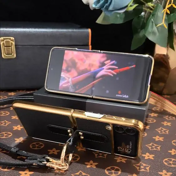 Samsung Zflip3 Lanyard Buckle Foldable Phone Case