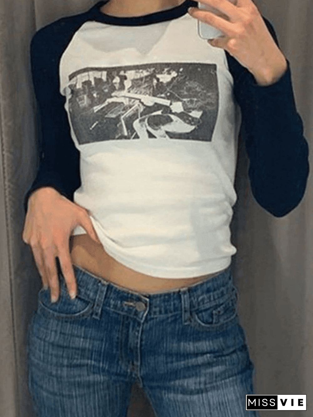 Figure Graphic Raglan Long Sleeve Crop Top