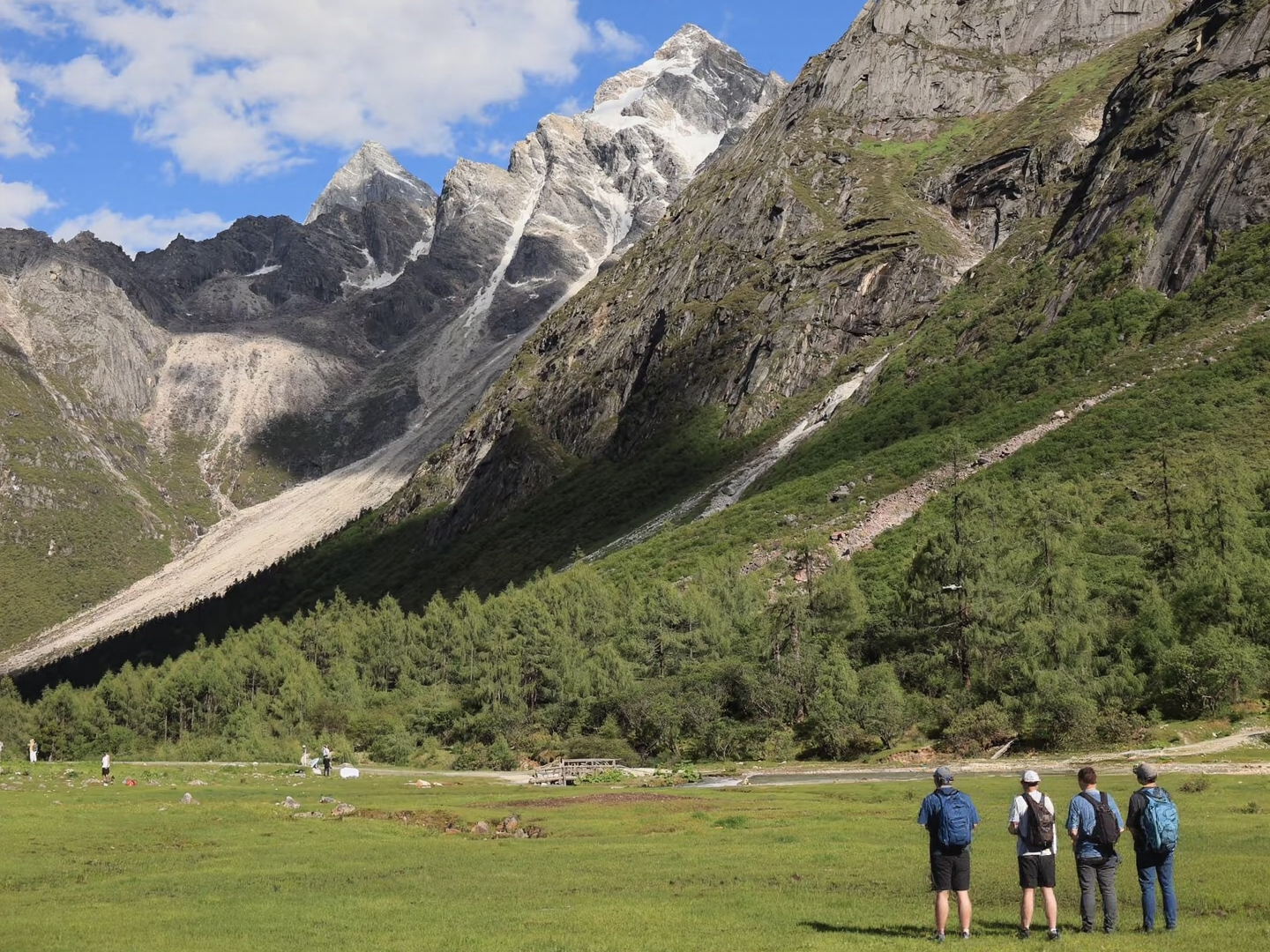 3-Day Sichuan Nature & Panda Adventure: Panda Valley，Mt. Siguniang，Shuangqiao Valley，Bipenggou-Instagram-worthy
