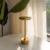 Lampe de table m&eacute;tallique sans fil 
