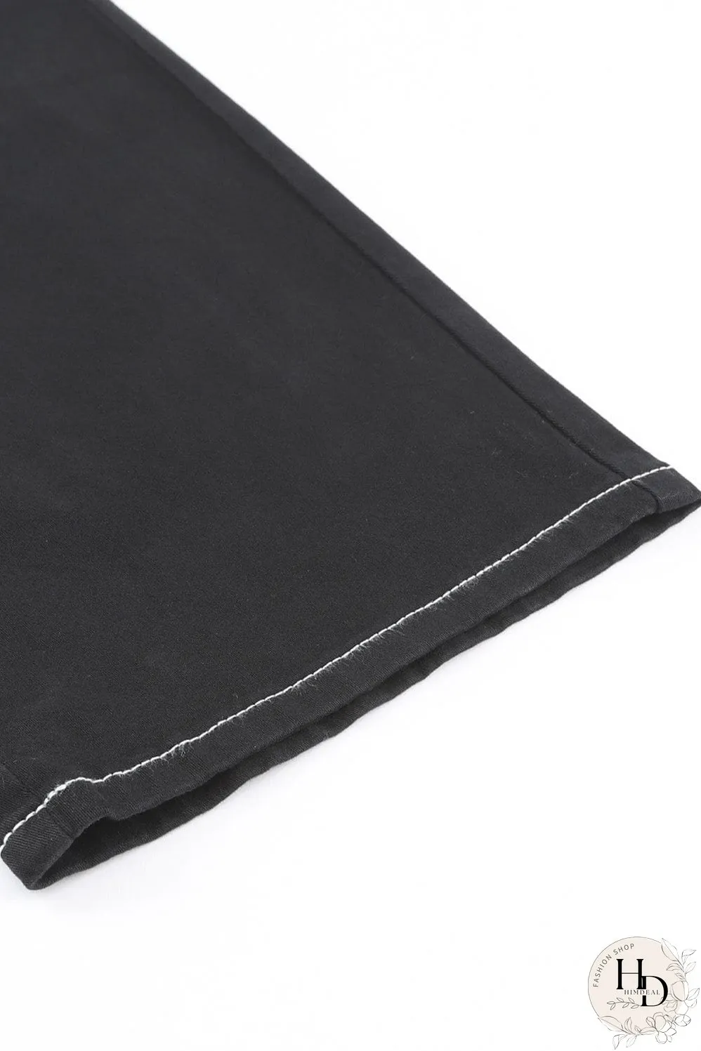 Streetwear-Inspired Black Cargo Pants