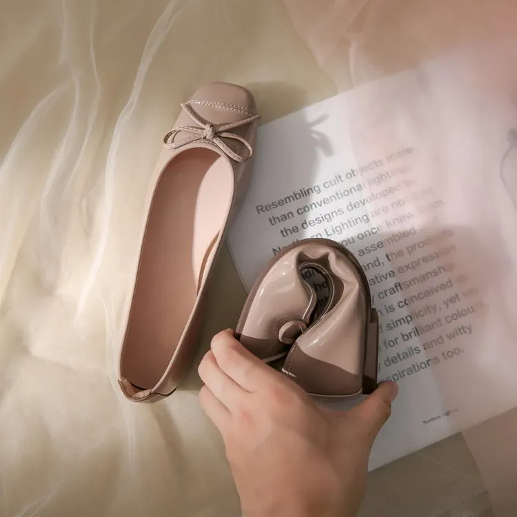 Yyvonne Flat-Soled Single-Shoe Women's Spring 2025 New French Small Fragrant Breeze Bare-Colored Soft-Skind Soft-Tailed Four-Season Evening Shoes