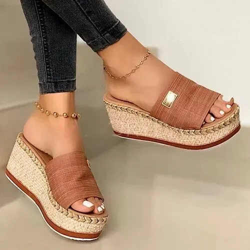 Summer new ladies wedge slippers thick-soled soft and comfortable 2021 new casual shoes outdoor beach sandals ladies slippers