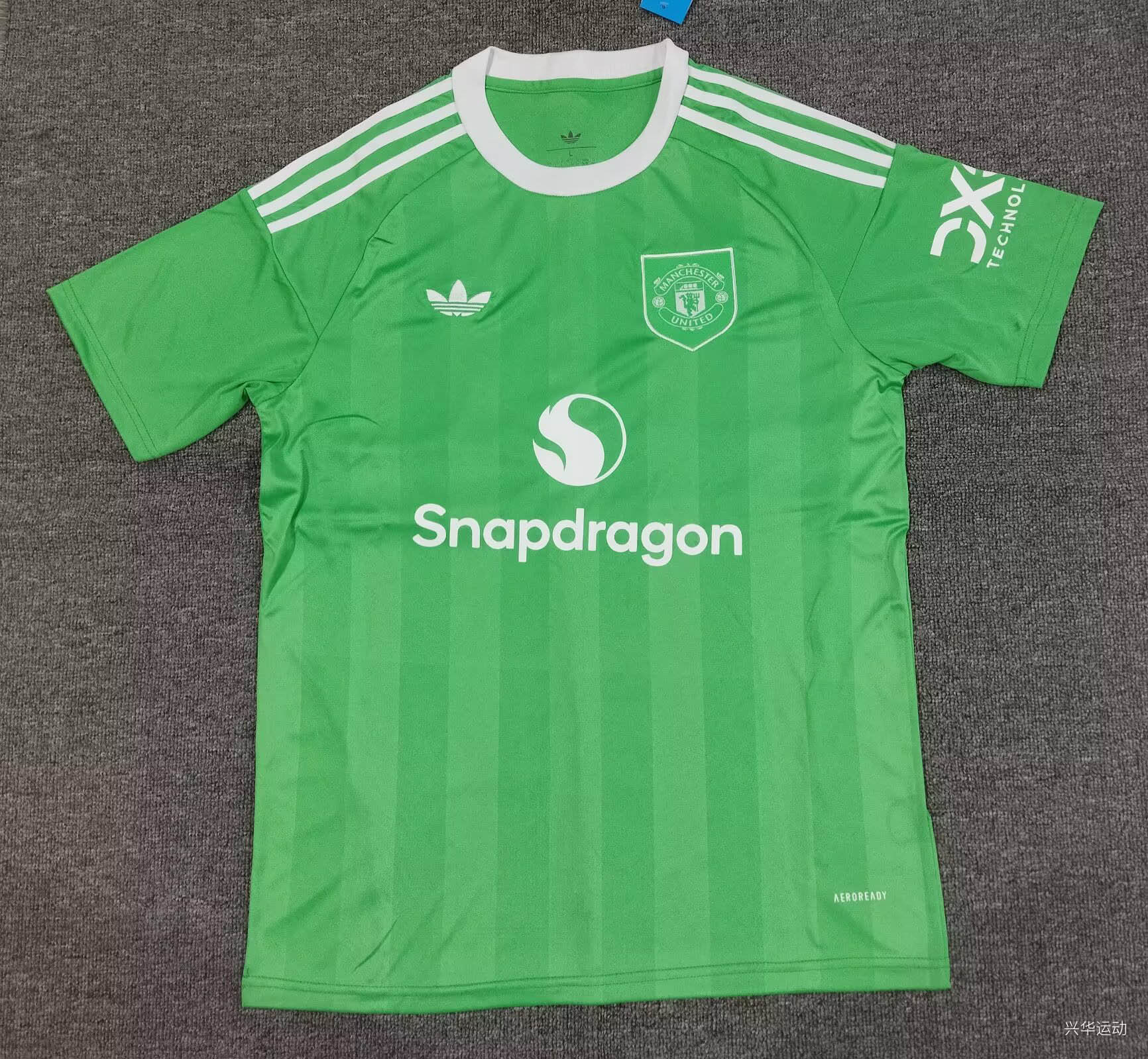 2025-2026 Manchester United Goalkeeper Football Shirt 1:1 Thai Quality Maxi Kit