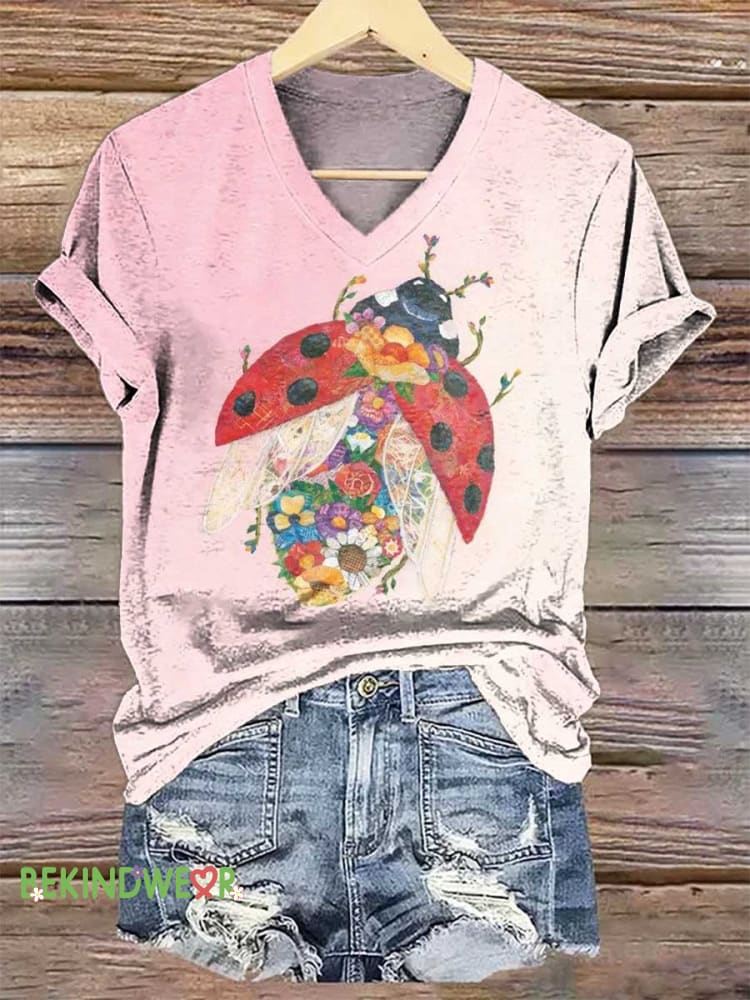 Women&rsquo;s Floral Ladybug V-neck Casual T-Shirt Multicolor / S