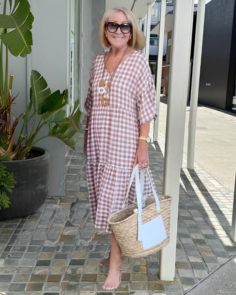 Plus Size New V-neck classic plaid dress