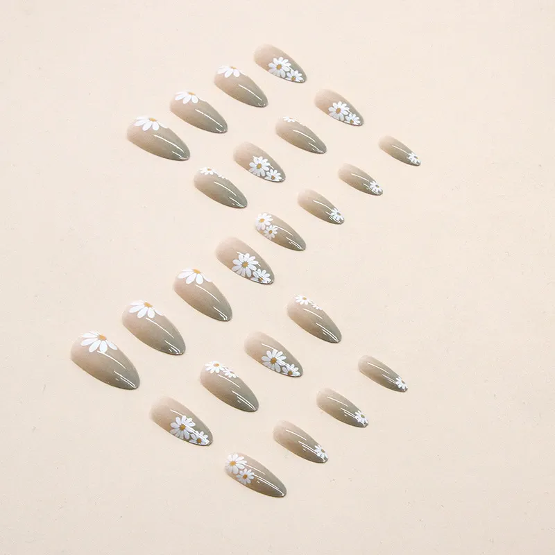 Churchf Churchf And Fresh Contracted Gradual Change Green Almond Nail Lovely Flower Flower Spring And Summer New United States Nail Piece Sweet Girl False Nail