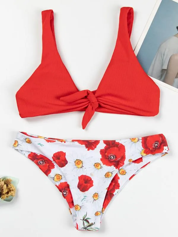 Floral-Print Split-Joint Knotted Split Bikini Swimsuit
