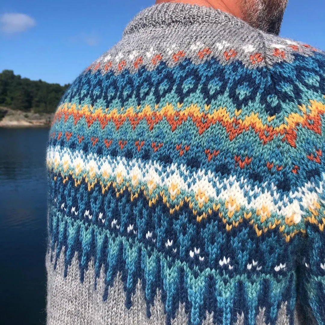 Contrasting Blue And Gray Geometry Icelandic Pullover Sweater