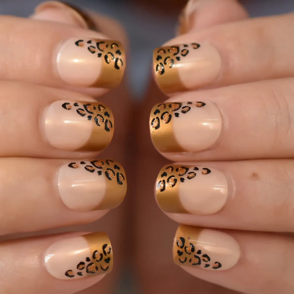 Reusable Geometric Press On Nails Special Girls False Nails Green Nude Custom Artificial Fingernails Short Round Tips-Nail Inspo