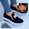 Buty z grubą podeszwą i zamkiem błyskawicznym w jednolitym kolorze