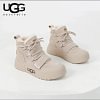 UGG&reg; 2025 &uacute;j női v&iacute;z&aacute;ll&oacute; csizma cs&uacute;sz&aacute;sg&aacute;tl&oacute; b&eacute;l&eacute;ssel