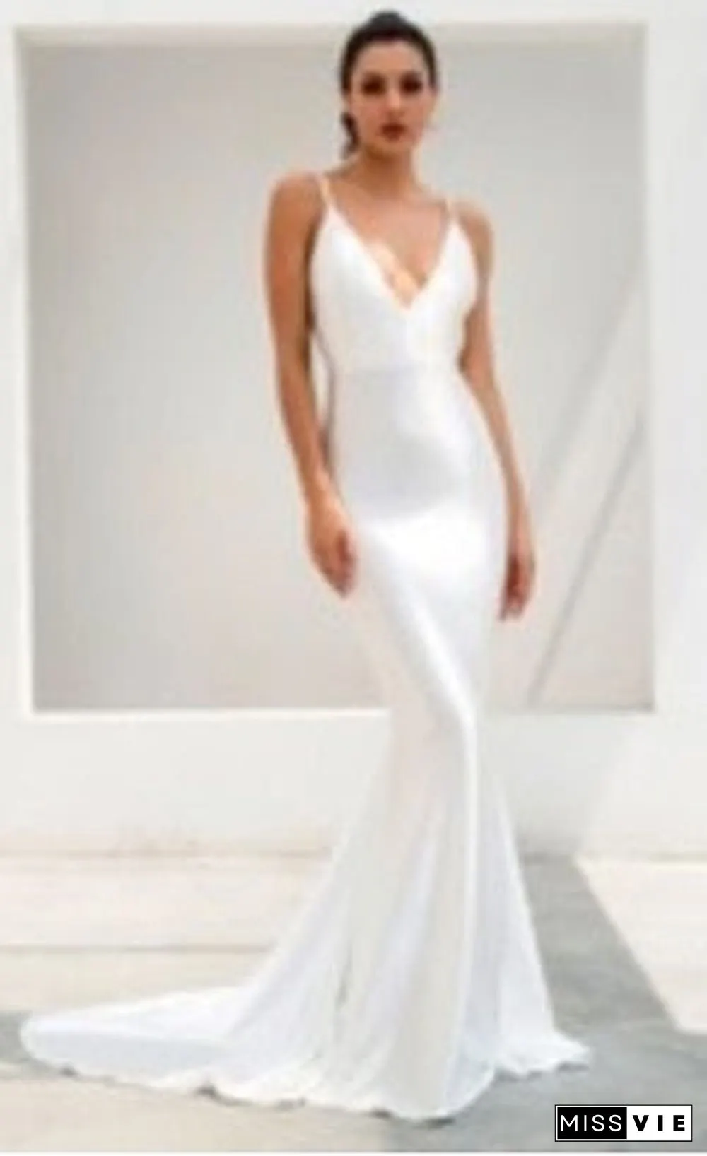 Love&Lemonade Green Deep V-Neck Open Back Slim Flash Material Maxi Dress Lm81222
